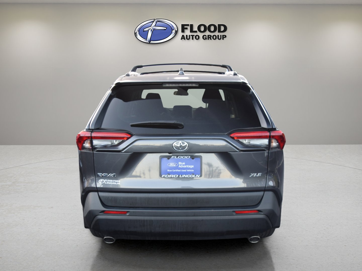 Used 2023 Toyota RAV4 XLE image 5