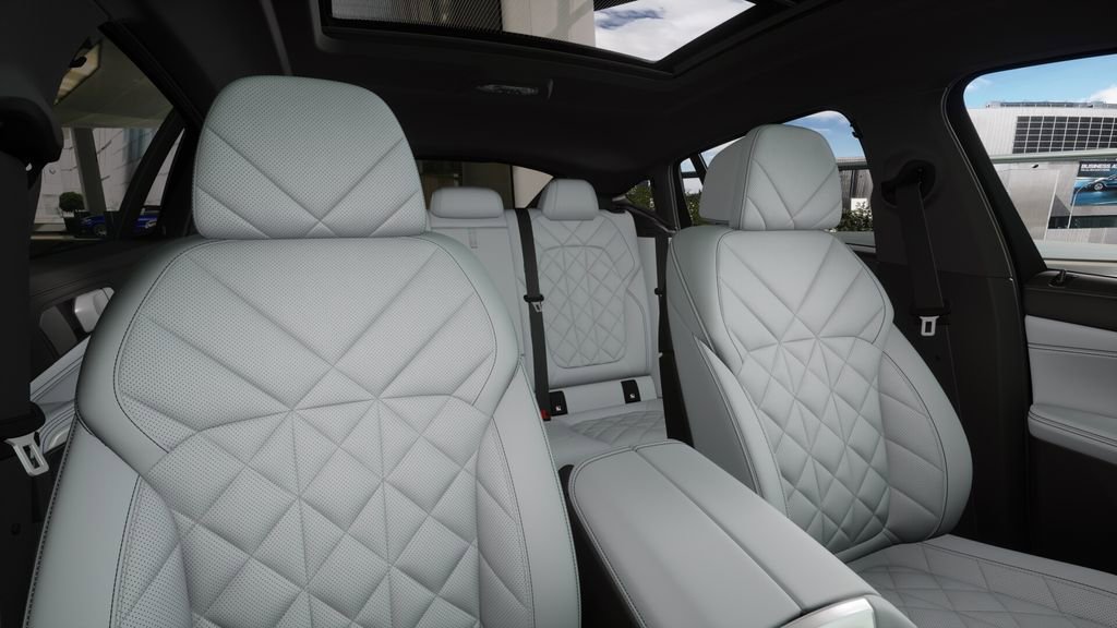 New 2026 BMW X6 xDrive40i image 11