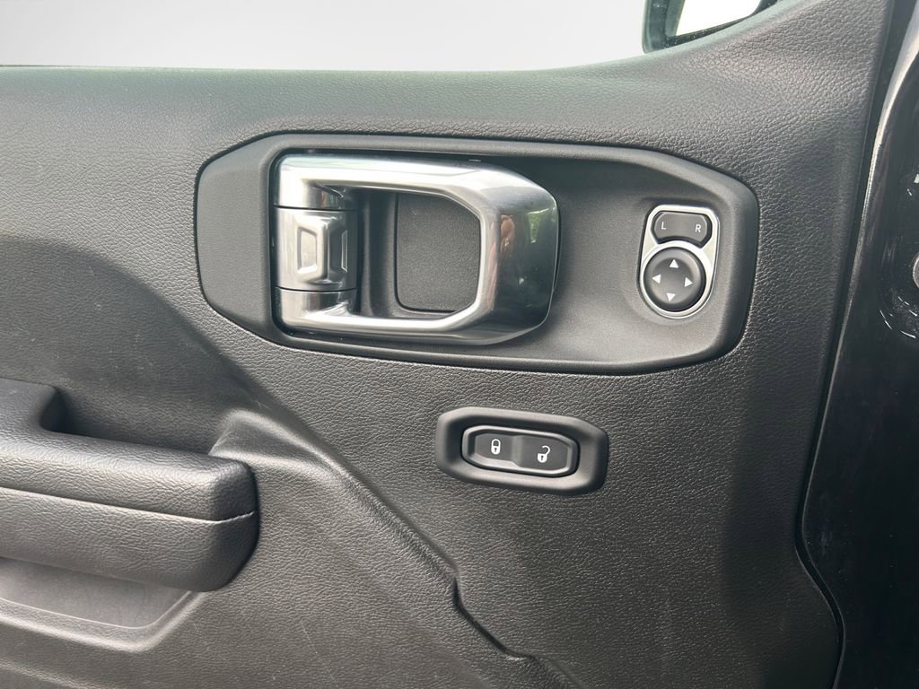 Certified 2025 Jeep Wrangler Unlimited Sport AWD/4WD image 17