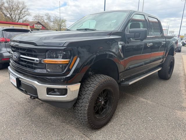 Used 2024 Ford F150 XLT AWD/4WD image 3