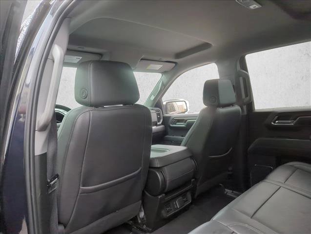Used 2024 GMC Sierra 1500 SLT image 10
