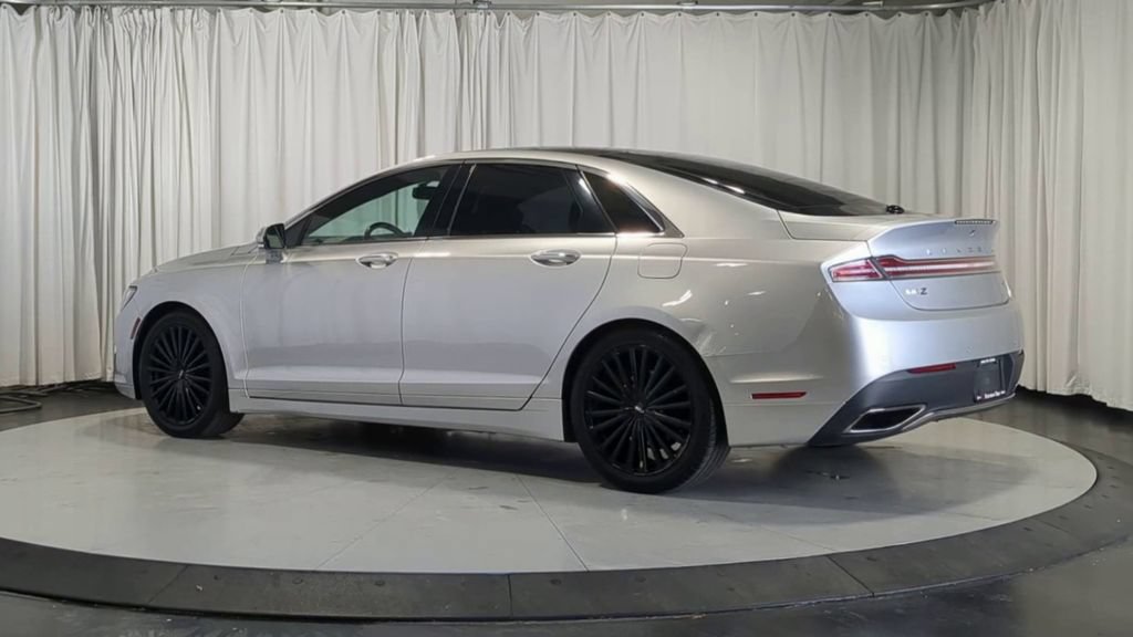 Used 2017 Lincoln MKZ Reserve FWD image 8