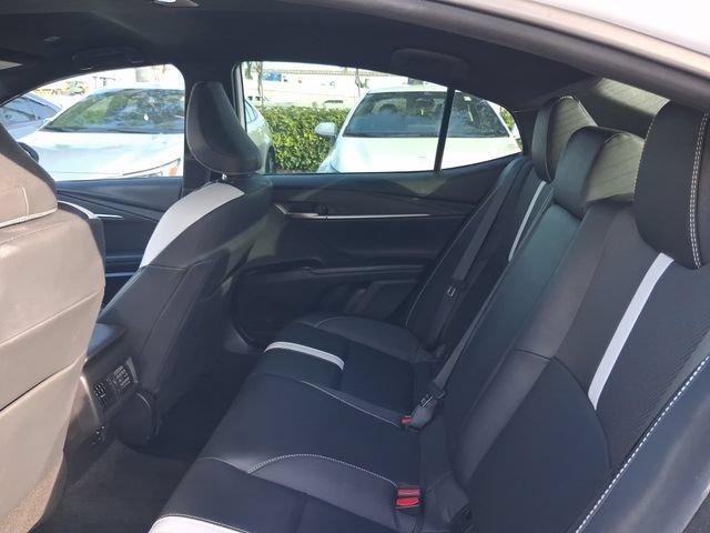 Used 2025 Toyota Camry SE FWD image 6