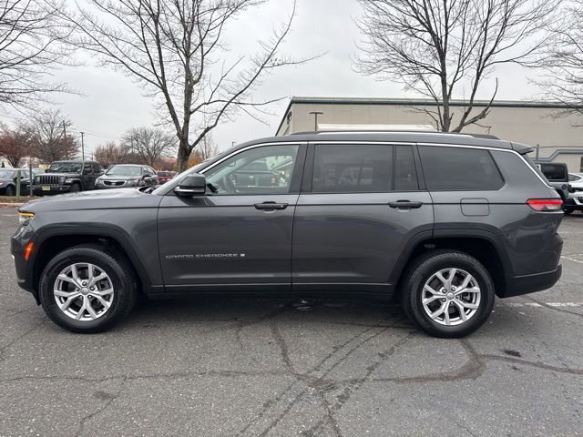 Used 2022 Jeep Grand Cherokee L Limited image 21