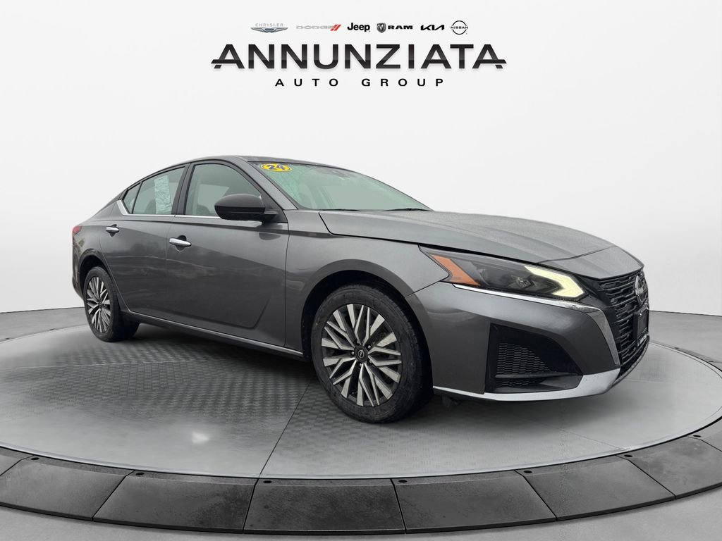 Certified 2024 Nissan Altima 2.5 SV AWD/4WD image 7
