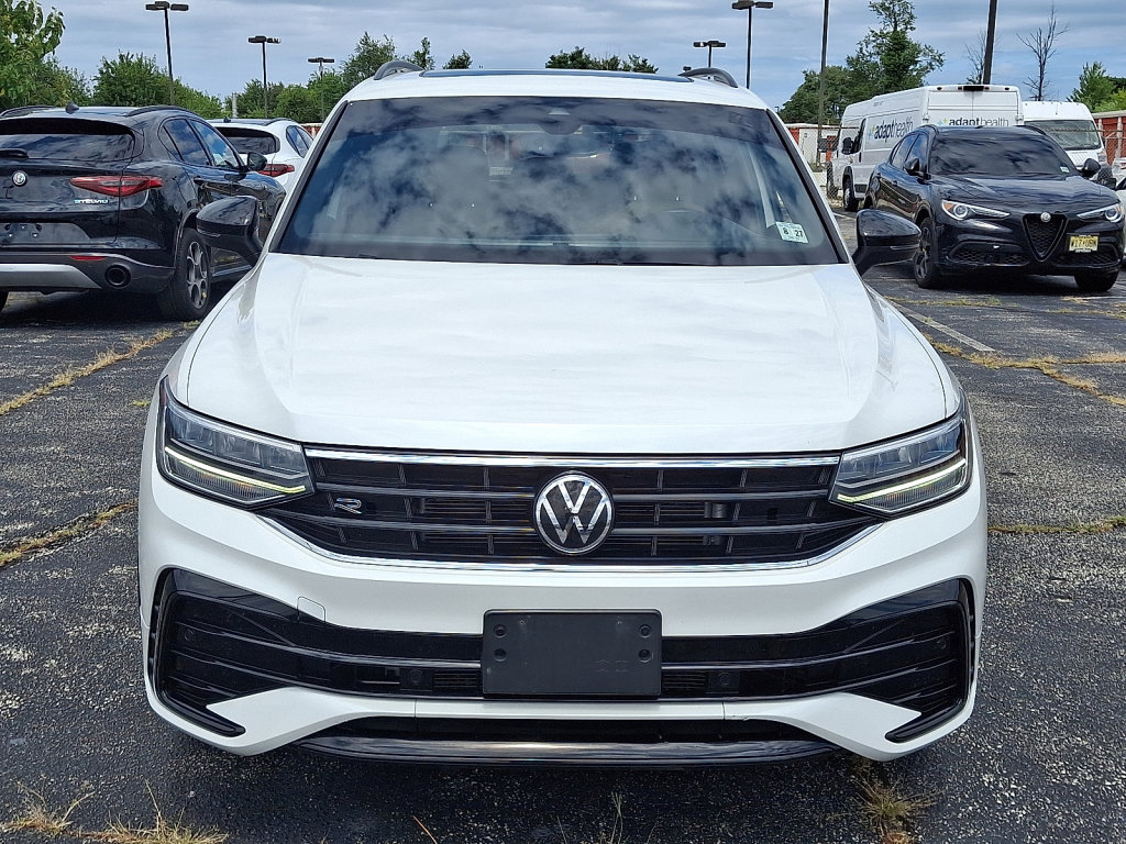Used 2022 Volkswagen Tiguan SE R-Line image 8