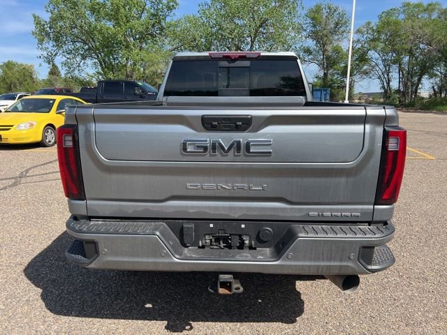 Used 2024 GMC Sierra 2500 Denali Ultimate AWD/4WD image 7