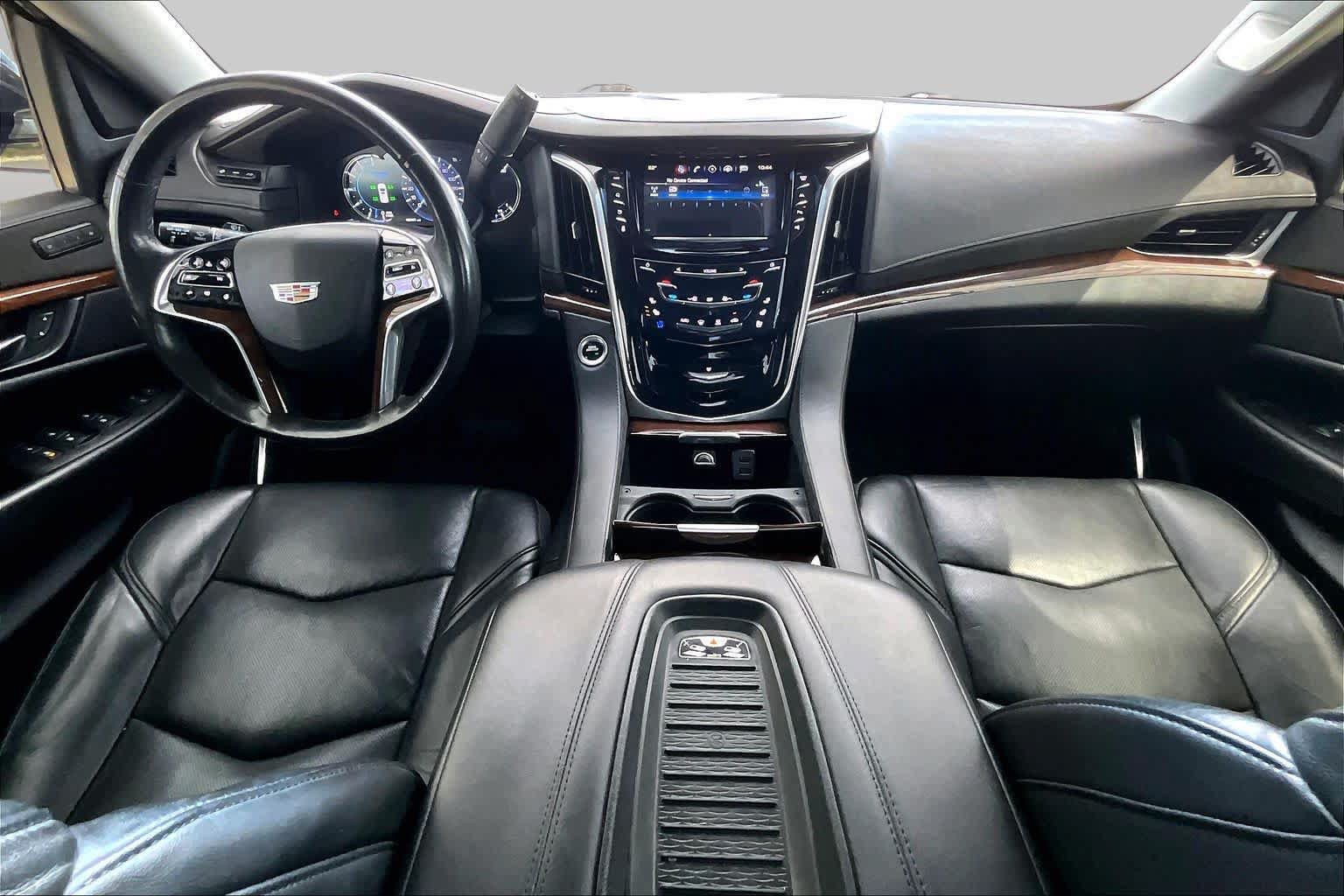 Used 2019 Cadillac Escalade ESV Luxury AWD/4WD image 16