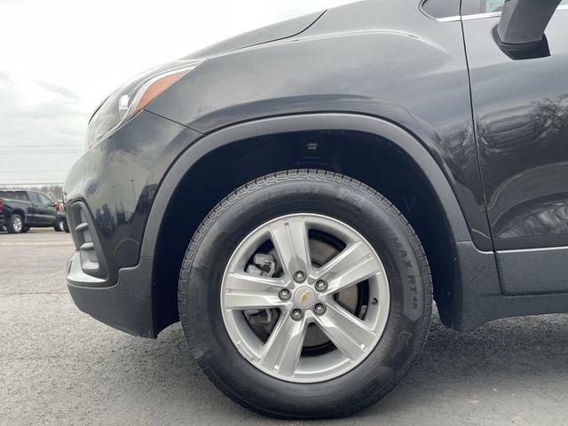 Certified 2019 Chevrolet Trax LT w/ LT Convenience Package image 32