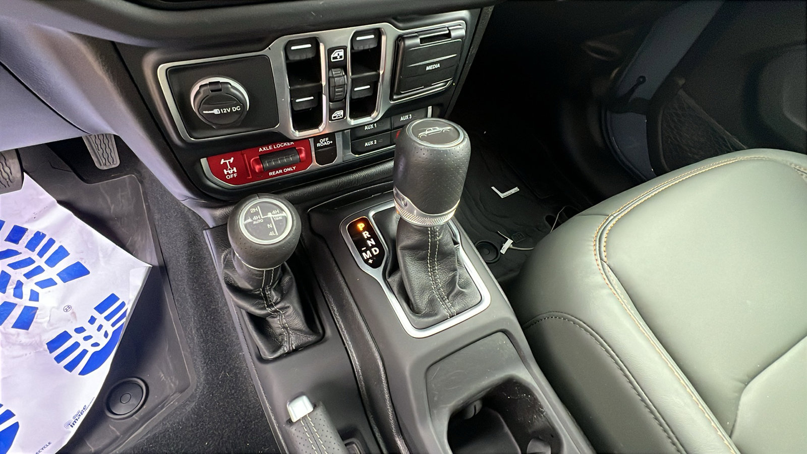 Used 2024 Jeep Gladiator Mojave image 29