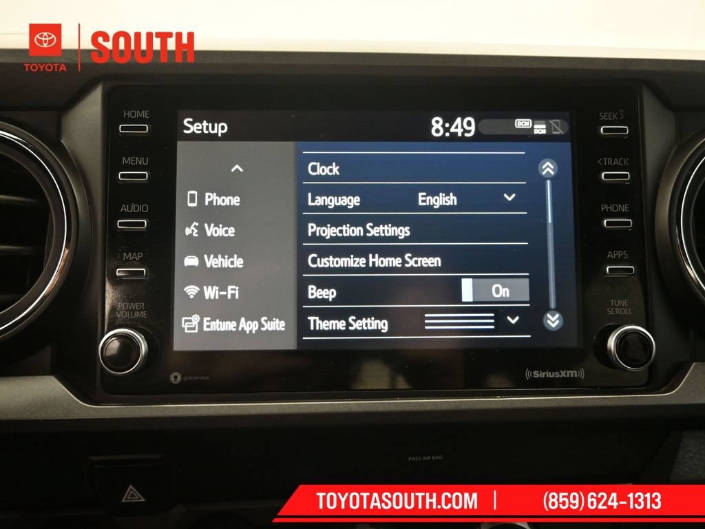 Used 2020 Toyota Tacoma TRD Off-Road AWD/4WD image 19
