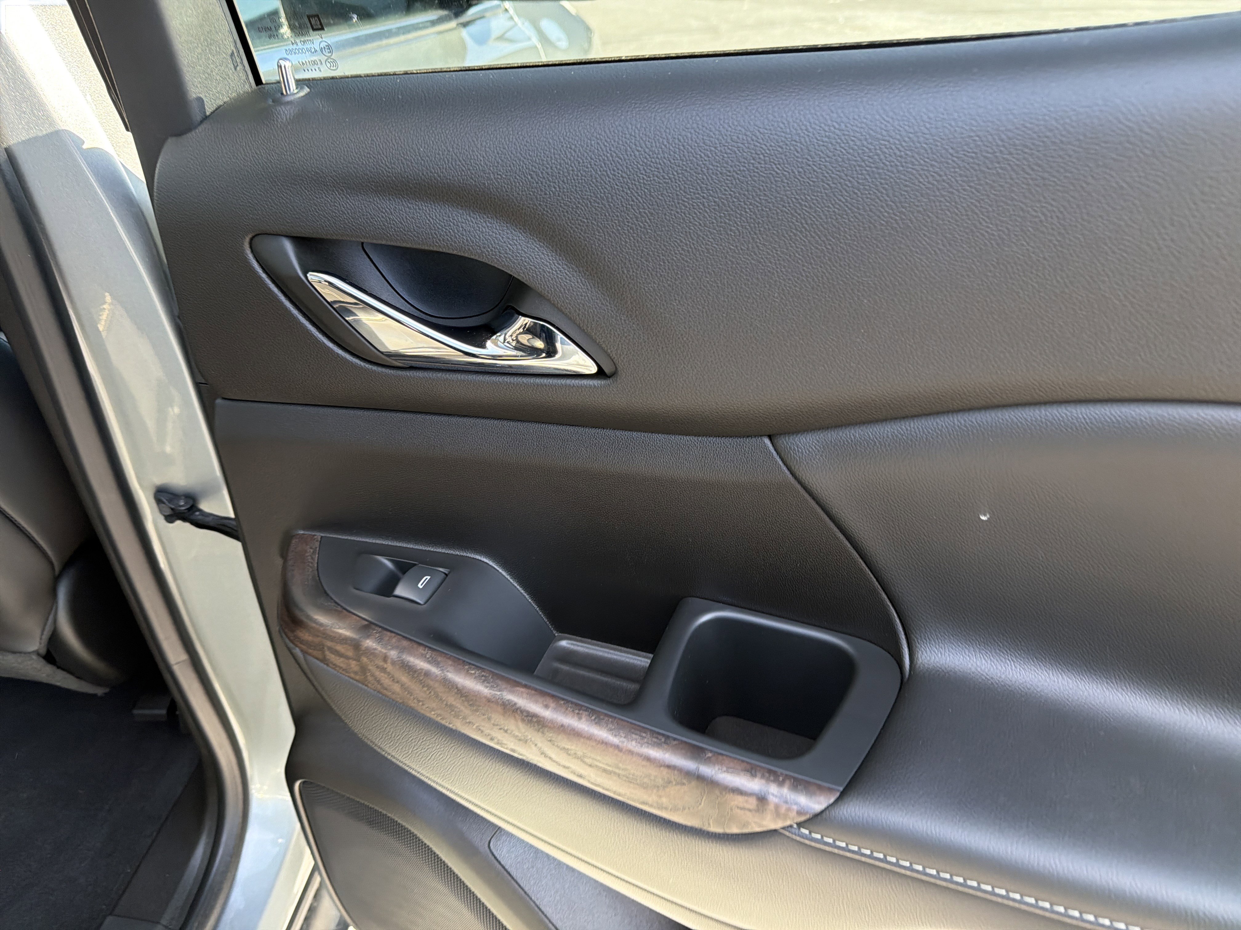 Used 2023 GMC Acadia Denali w/ Denali Technology Package image 80