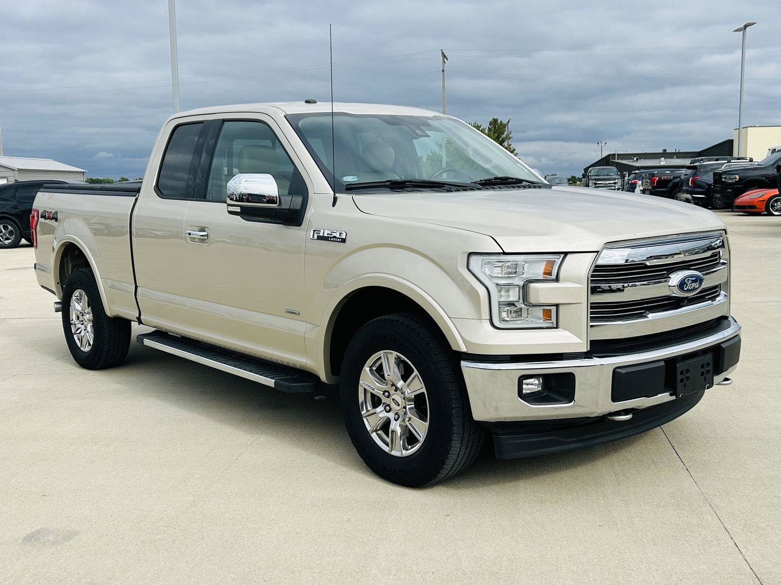 Used 2017 Ford F150 Lariat w/ Equipment Group 502A Luxury AWD/4WD image 2