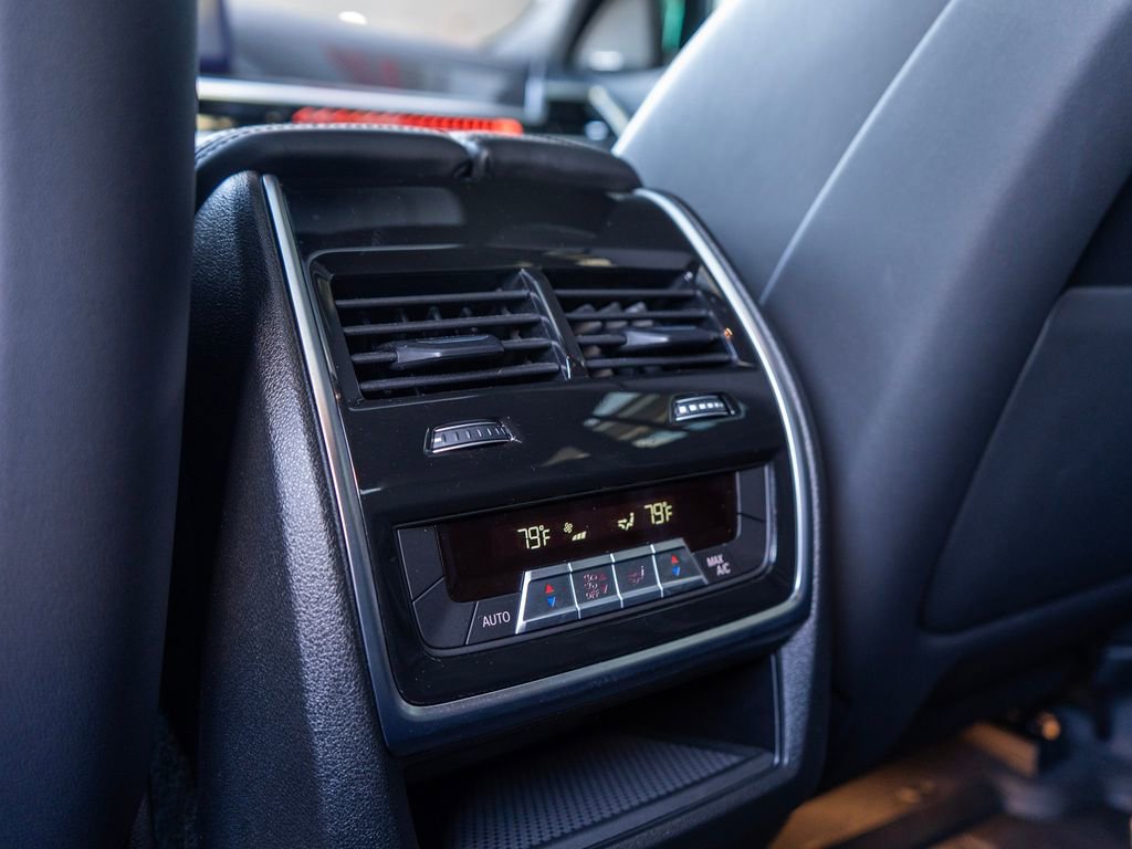 Used 2024 BMW X6 M Competition image 28