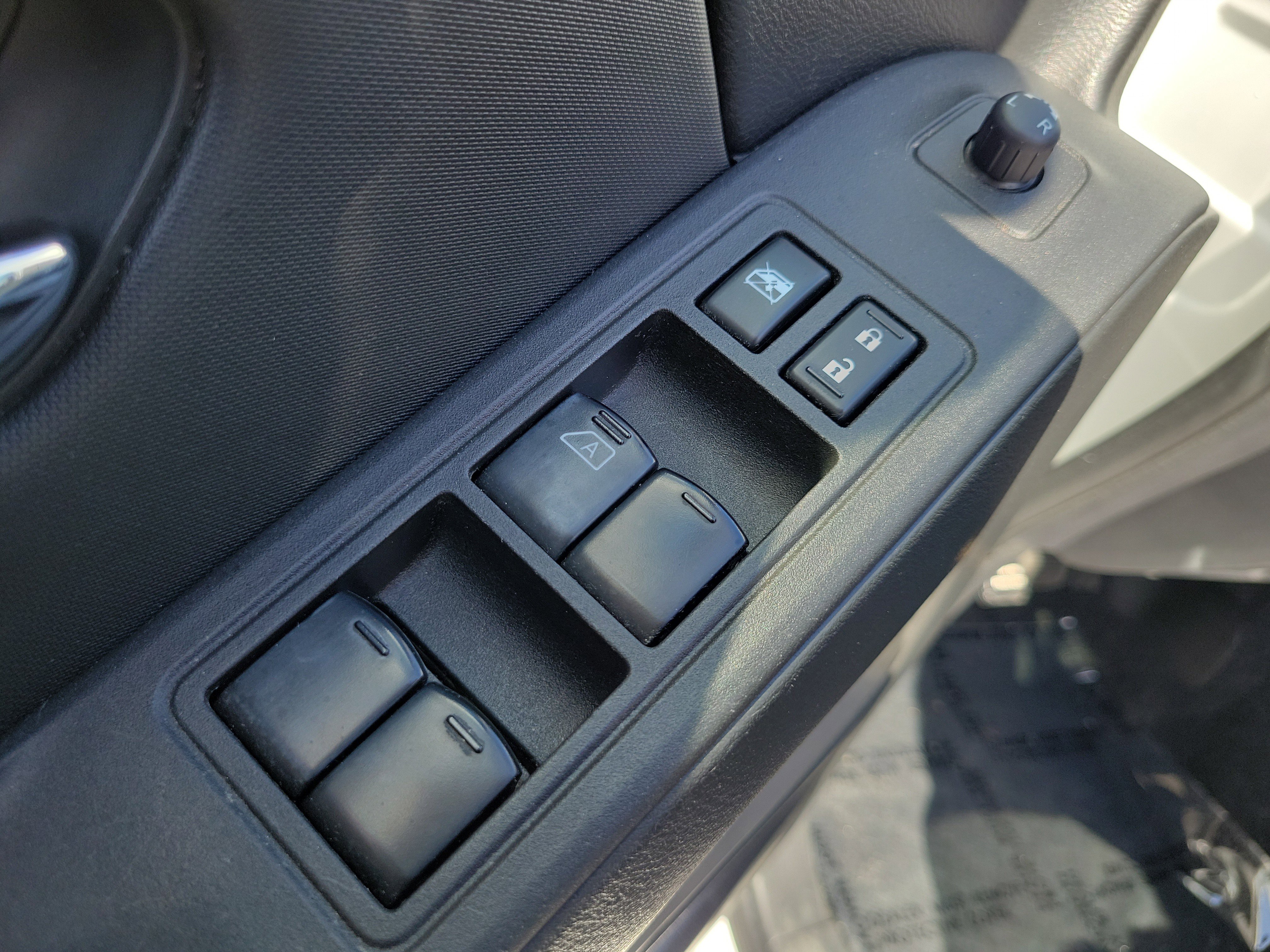 Used 2022 Nissan Frontier SV image 21