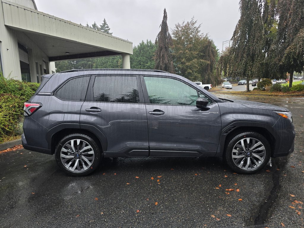 New 2026 Subaru Forester Touring AWD/4WD image 3