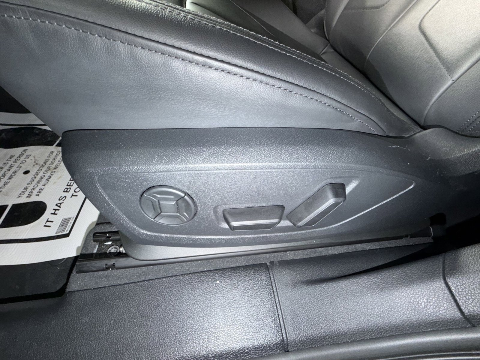 Used 2024 Audi Q3 2.0T Premium Plus w/ Premium Plus Package image 14