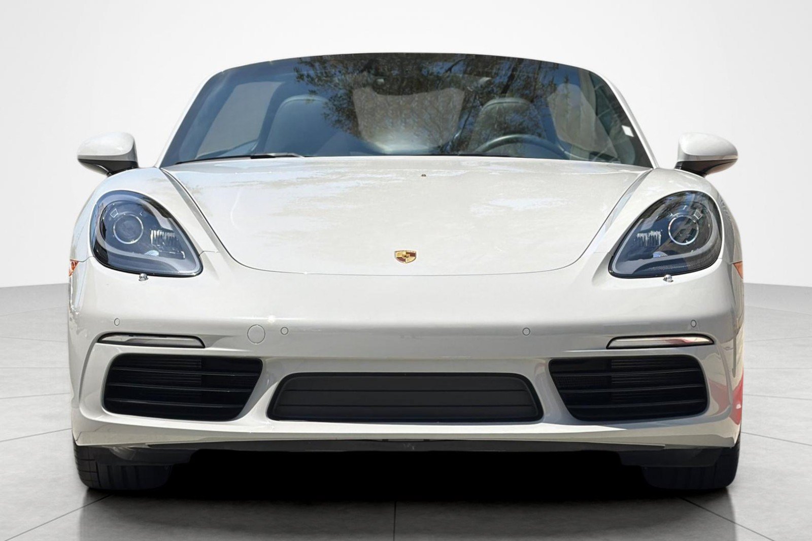 Used 2025 Porsche 718 Boxster w/ Premium Package RWD image 8