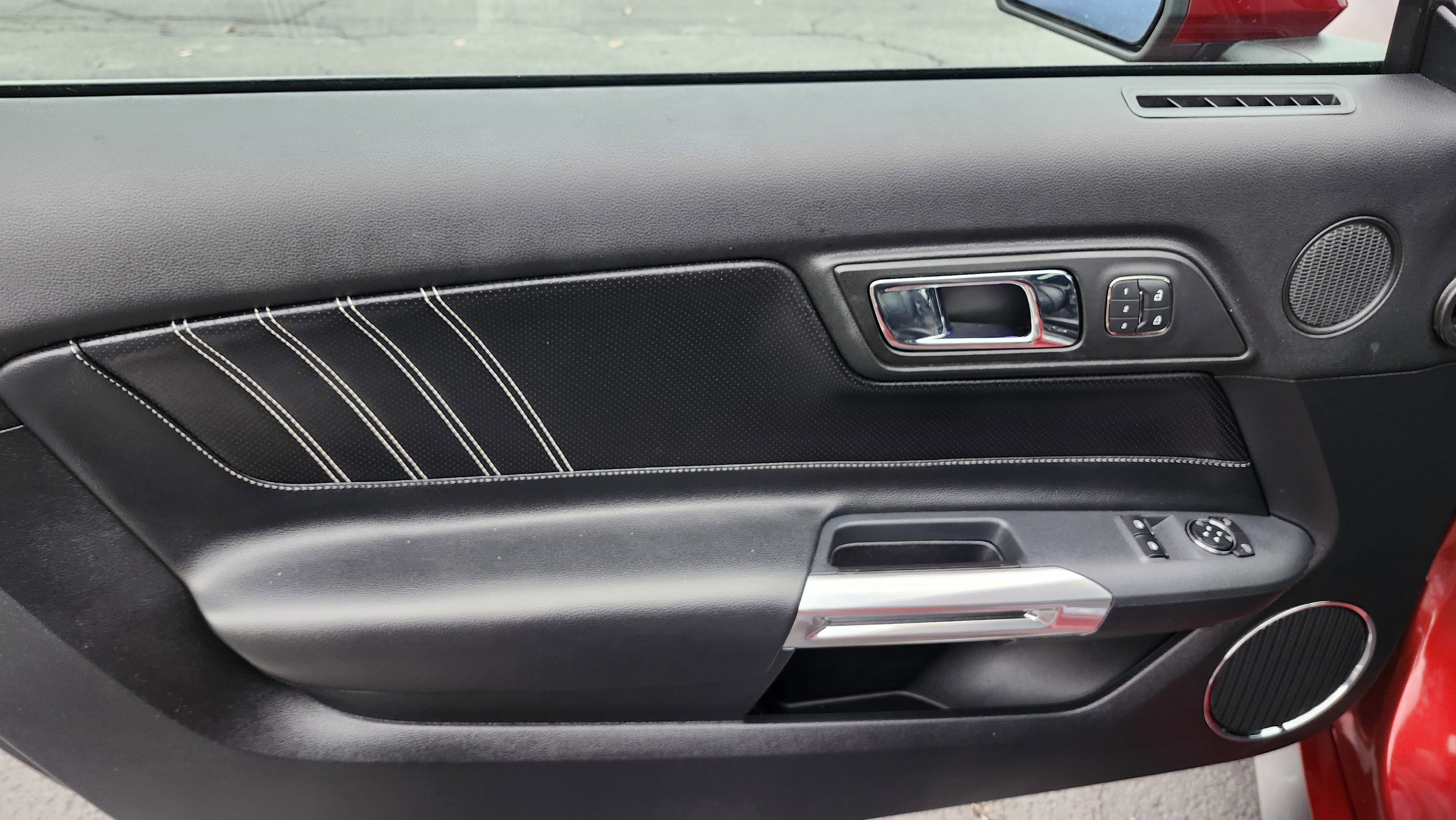 Used 2015 Ford Mustang Premium w/ Equipment Group 201A image 26