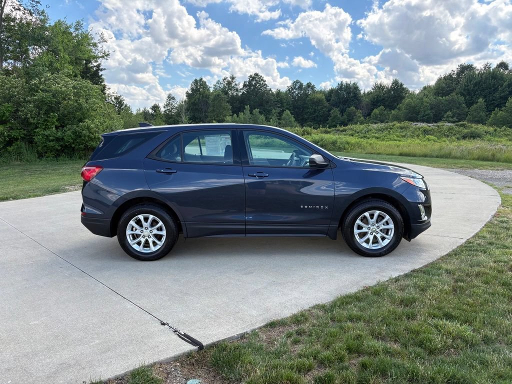 Used 2018 Chevrolet Equinox LS FWD image 10