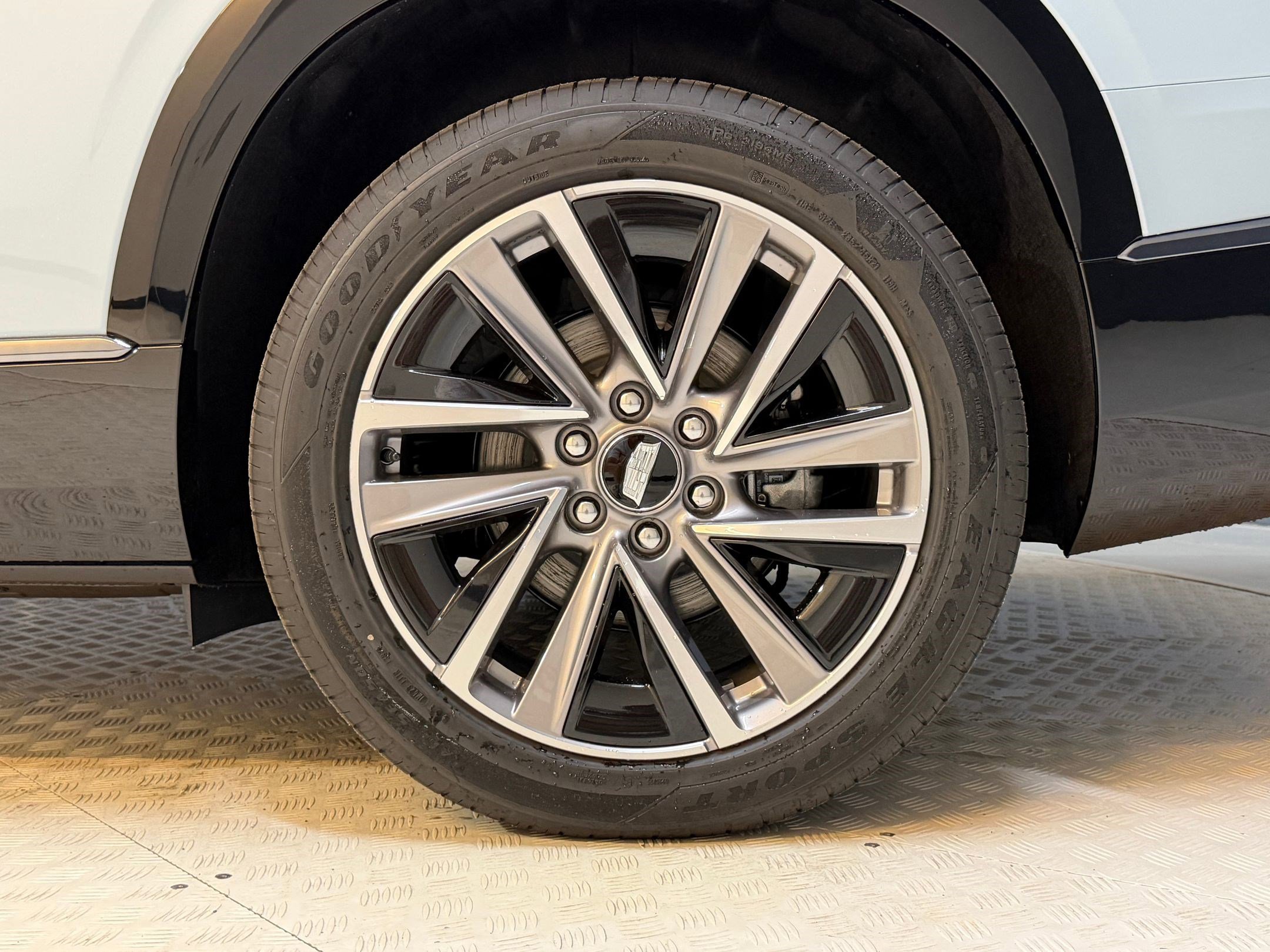 New 2026 Cadillac Vistiq Sport image 12