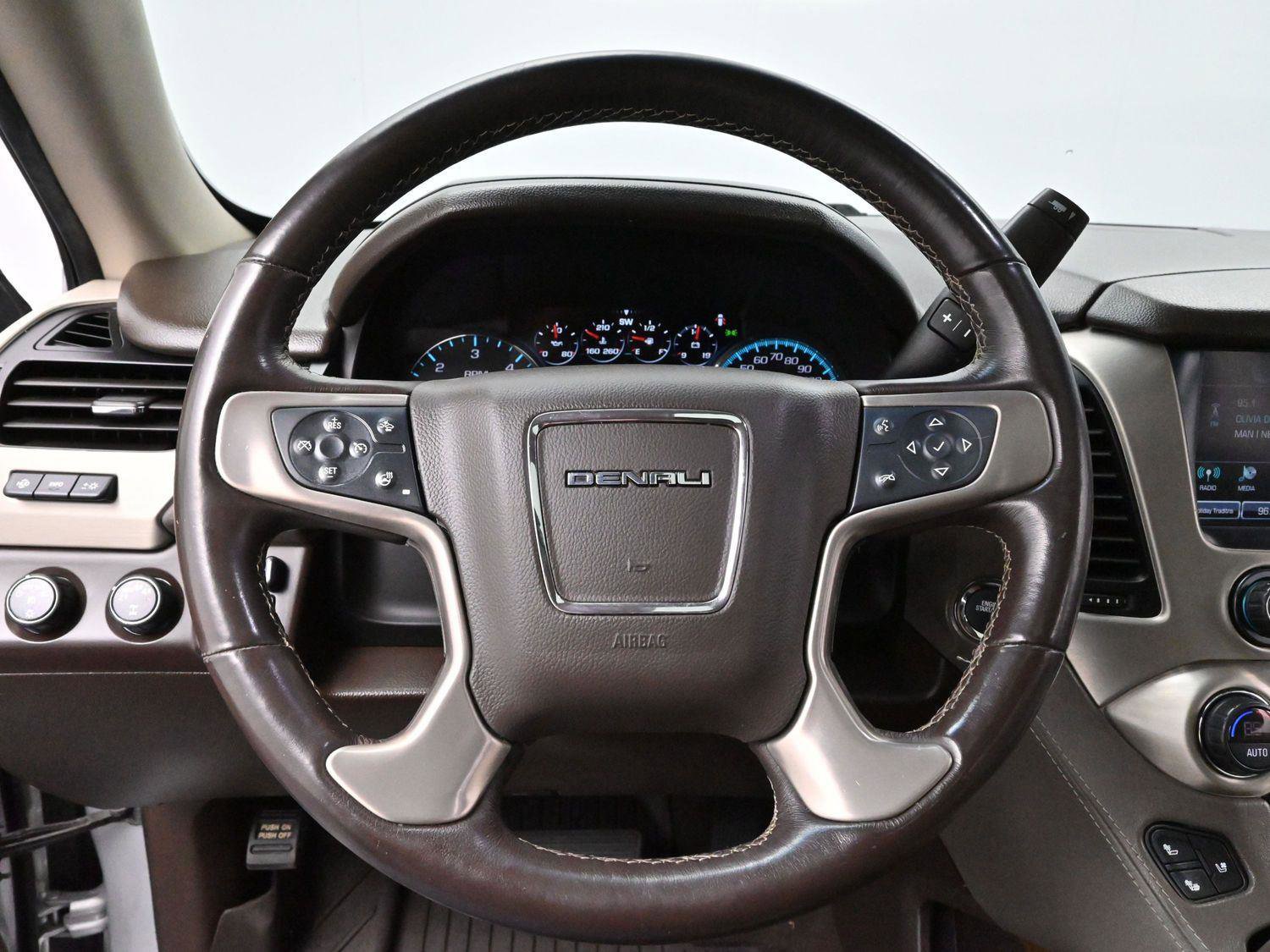 Used 2019 GMC Yukon XL Denali w/ Denali Ultimate Package image 15