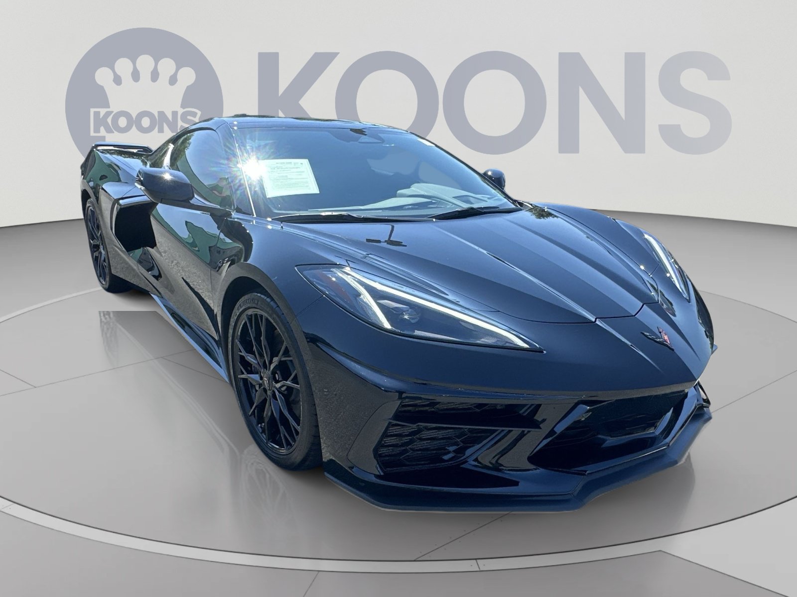 Used 2024 Chevrolet Corvette Stingray Preferred Cpe w/ Z51 Performance Package RWD image 2