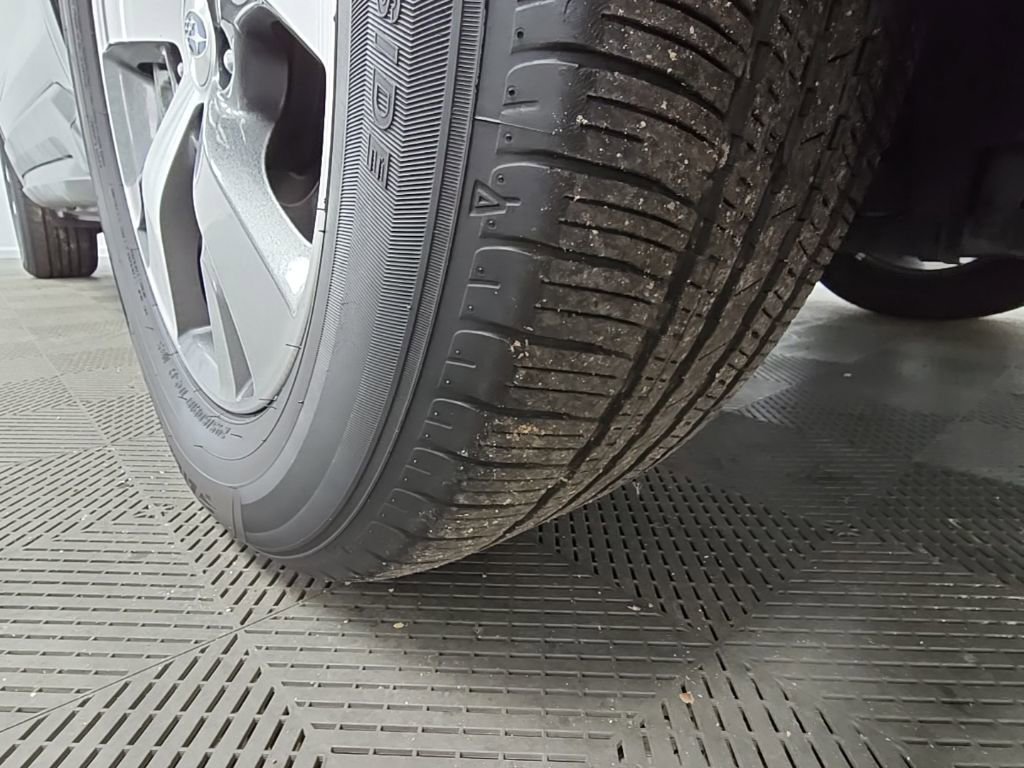 Used 2024 Subaru Ascent Premium w/ Convenience Package image 47