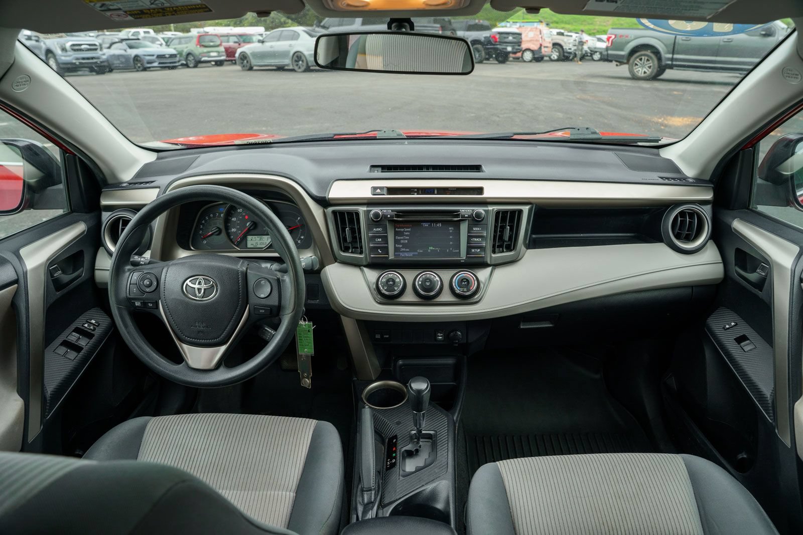 Used 2015 Toyota RAV4 LE FWD image 23