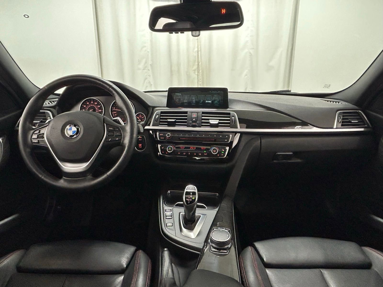 Used 2017 BMW 330i xDrive Sedan image 8