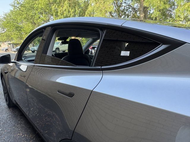 Used 2026 Tesla Model Y Long Range AWD/4WD image 26