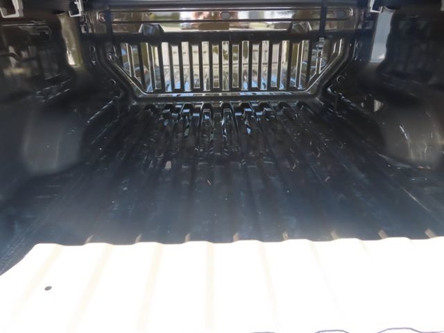 Used 2025 GMC Canyon AT4 w/ Technology Plus Package AWD/4WD image 11