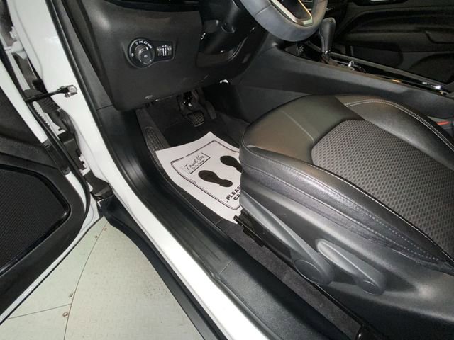 Used 2024 Jeep Compass Latitude w/ Altitude Special Edition image 12