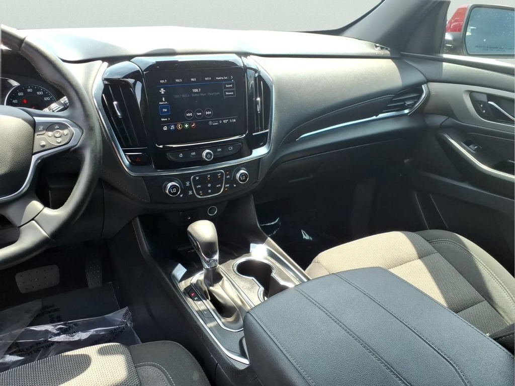 Used 2023 Chevrolet Traverse LT w/ LPO, Floor Liner Package AWD/4WD image 15