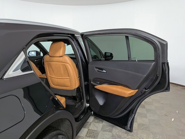 Used 2021 Cadillac XT4 Premium Luxury image 34