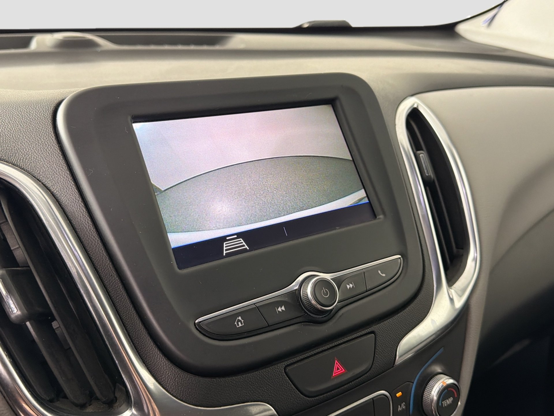 Used 2021 Chevrolet Equinox LS w/ LS Convenience Package FWD image 12