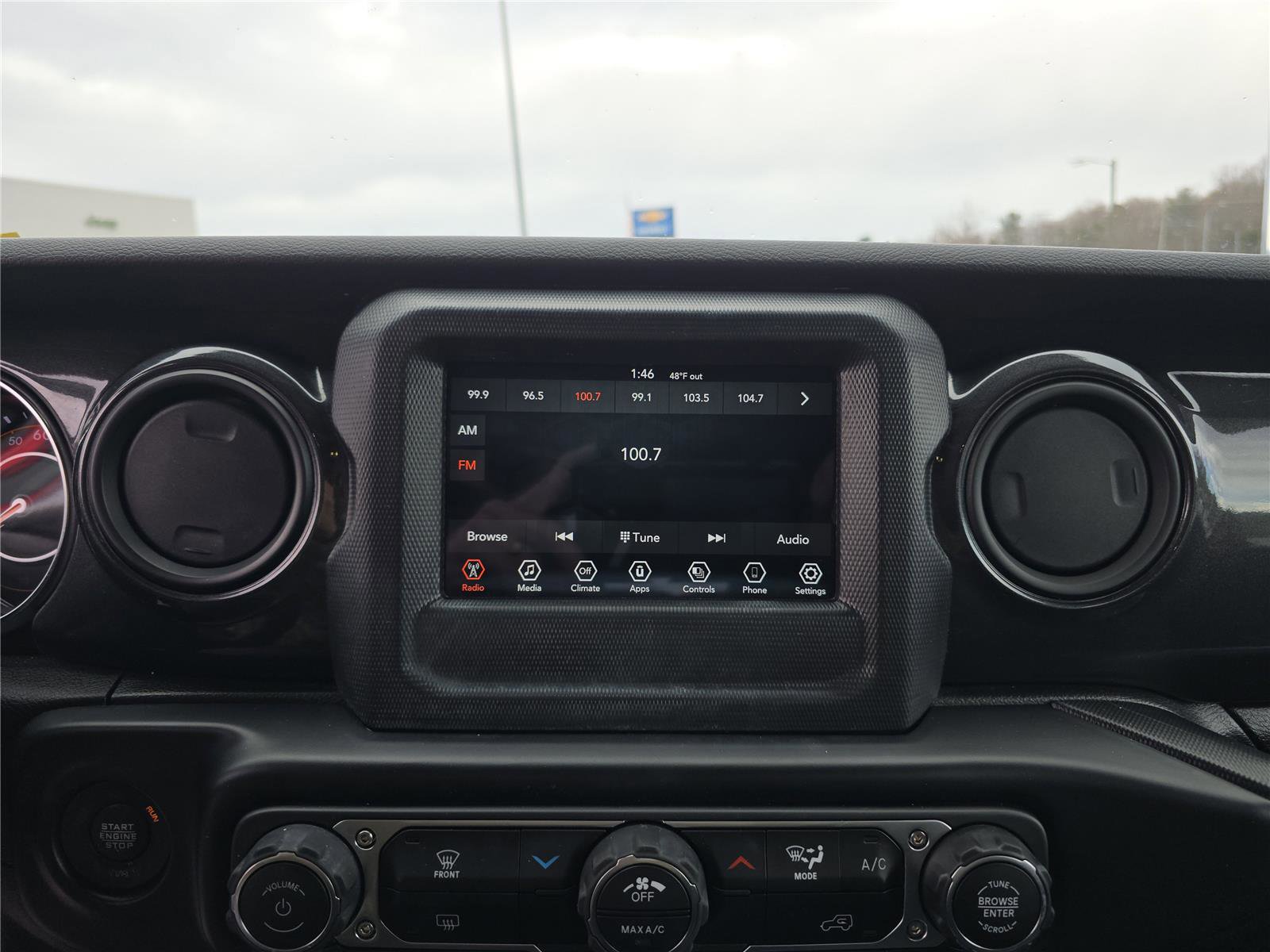 Used 2022 Jeep Wrangler Unlimited Sport image 27