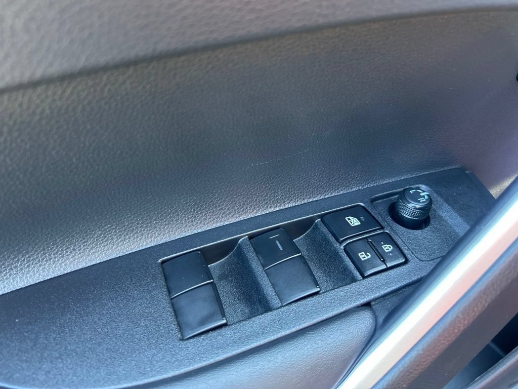 Certified 2025 Toyota Corolla Cross LE AWD/4WD image 11