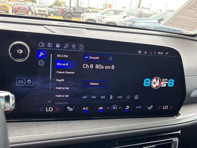 Used 2024 Chevrolet Traverse LT w/ Enhanced Driving Package FWD image 36