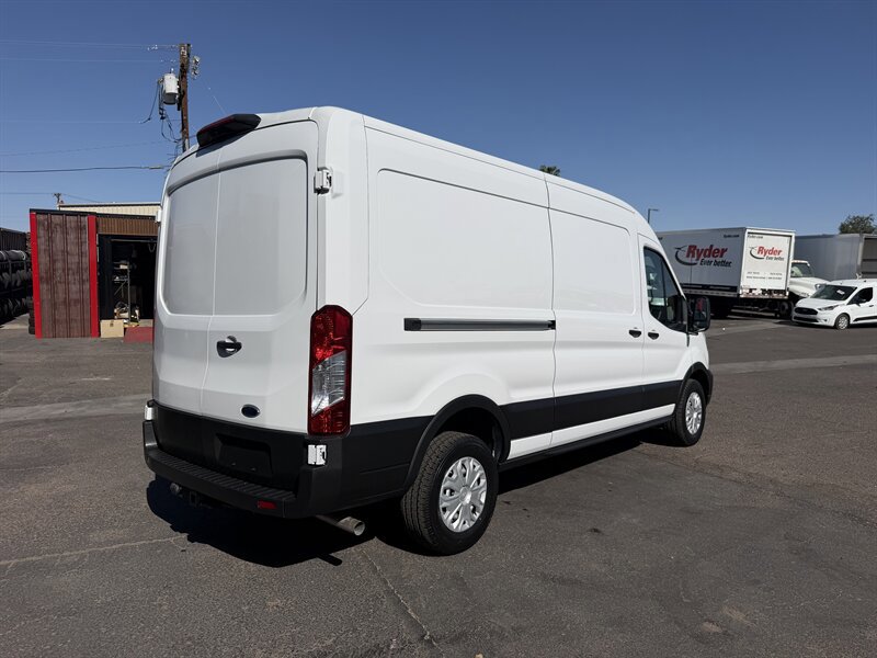 Used 2025 Ford Transit 250 148 Medium Roof RWD image 2