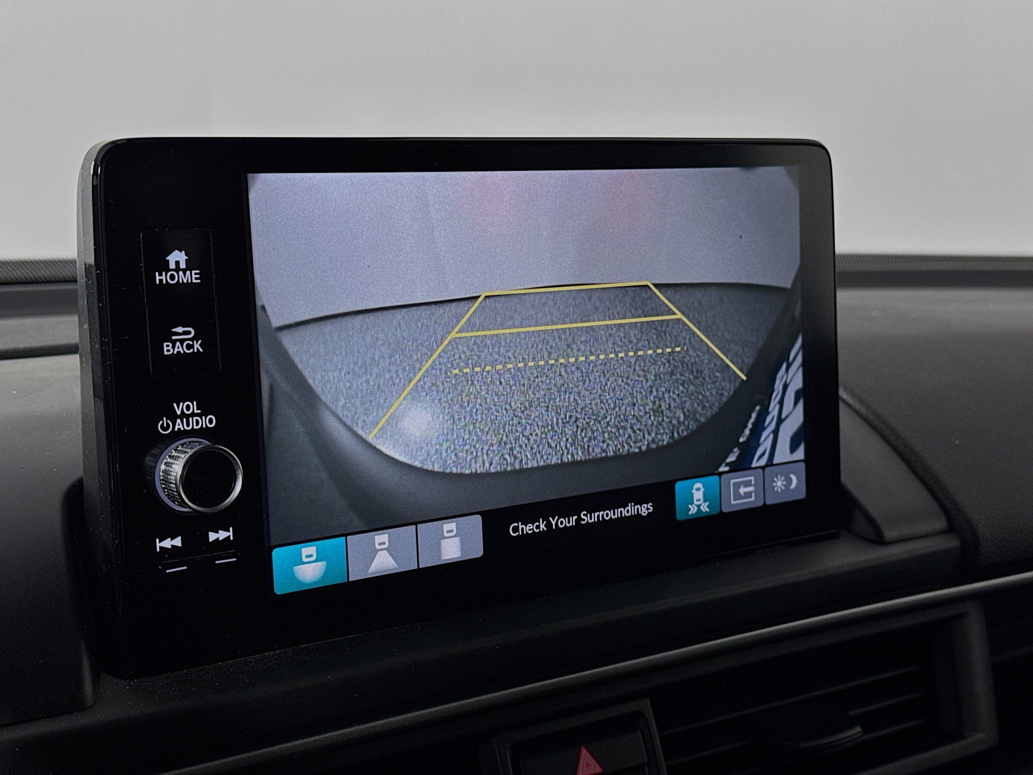 Used 2023 Honda Pilot Touring image 14