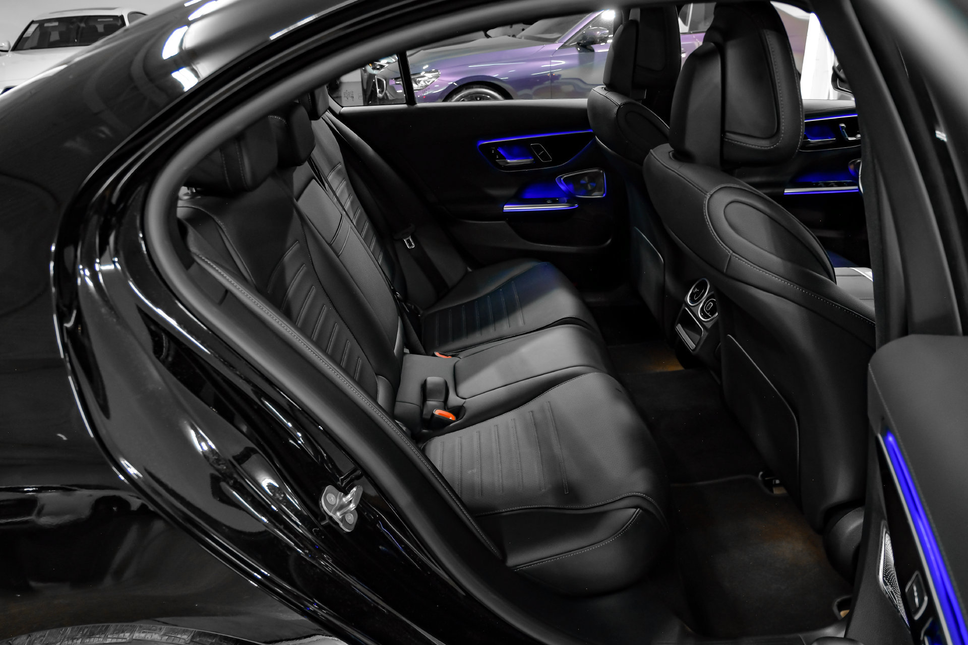 Used 2025 Mercedes-Benz C 300 Sedan w/ AMG Line w/ Night Package image 38