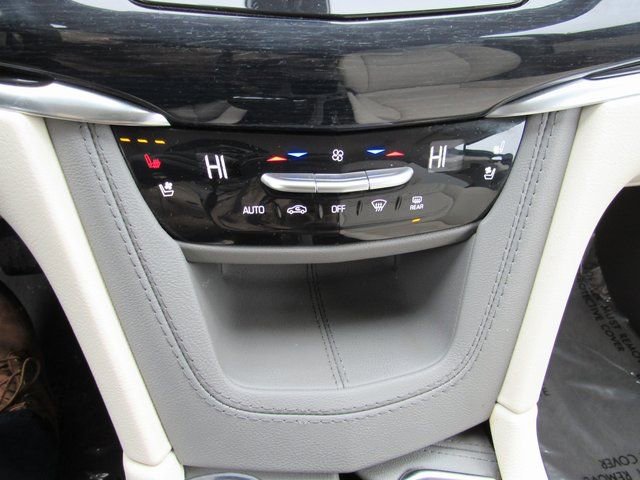 Used 2024 Cadillac XT6 Premium Luxury w/ Technology Package image 23