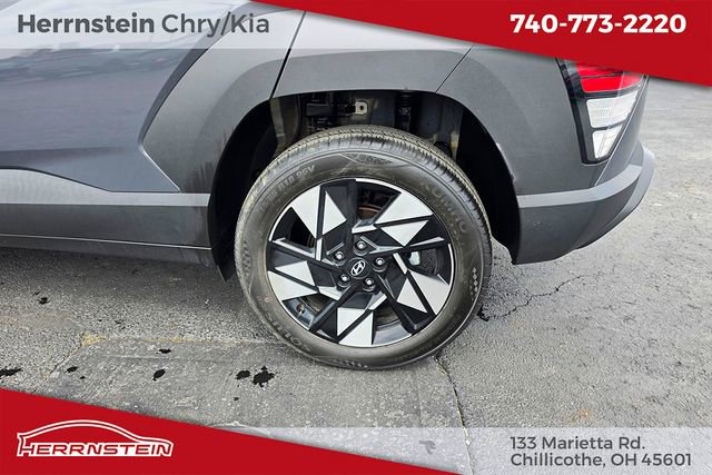 Used 2024 Hyundai Kona SEL image 24