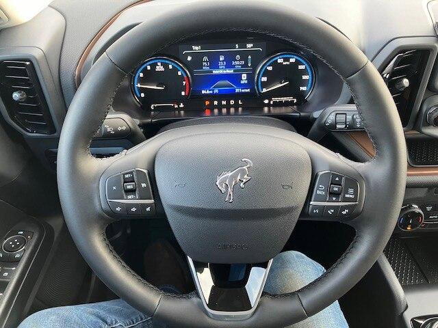 New 2024 Ford Bronco Sport Outer Banks image 17