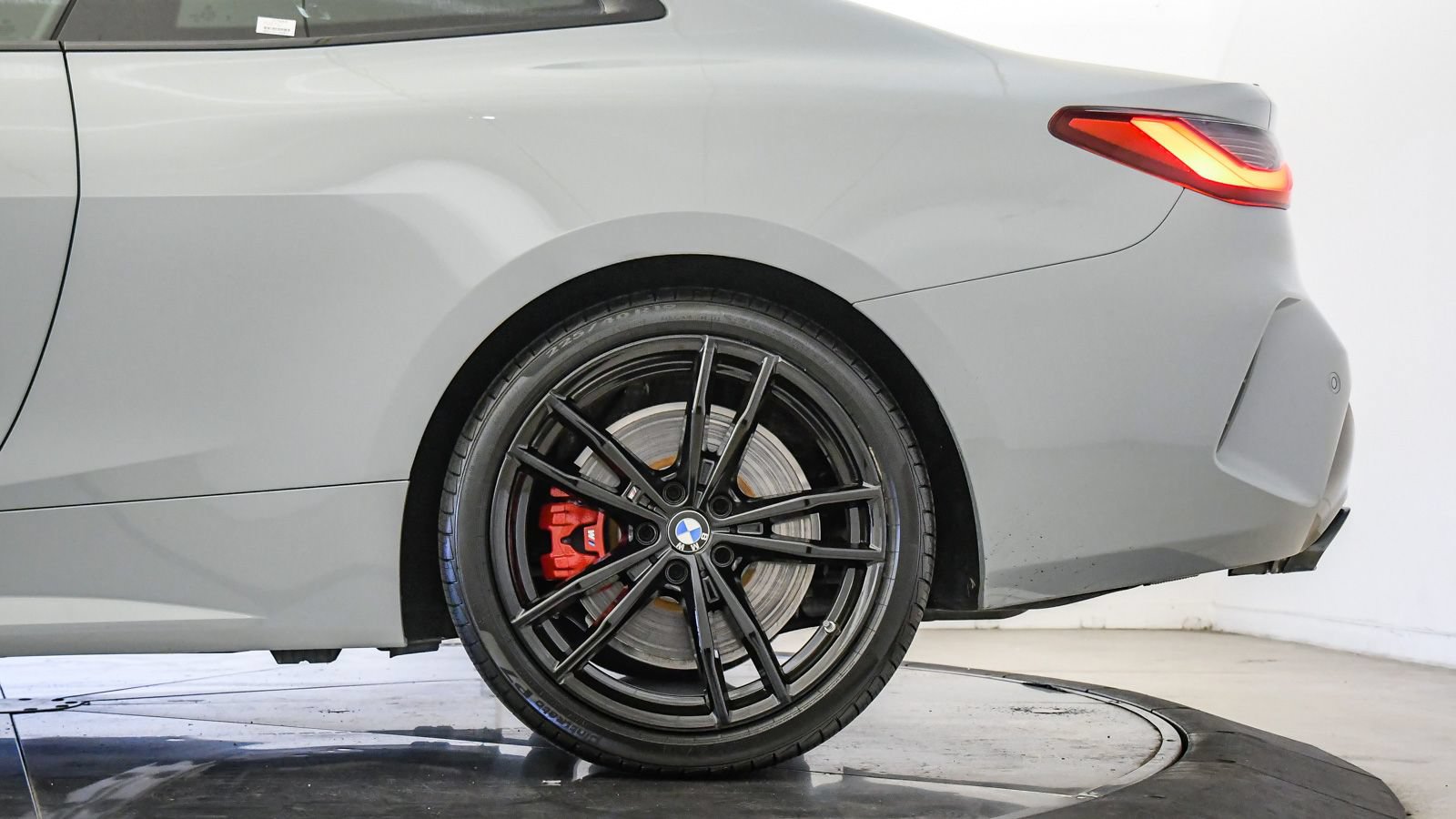 Used 2024 BMW M440i Coupe w/ Premium Package RWD image 11
