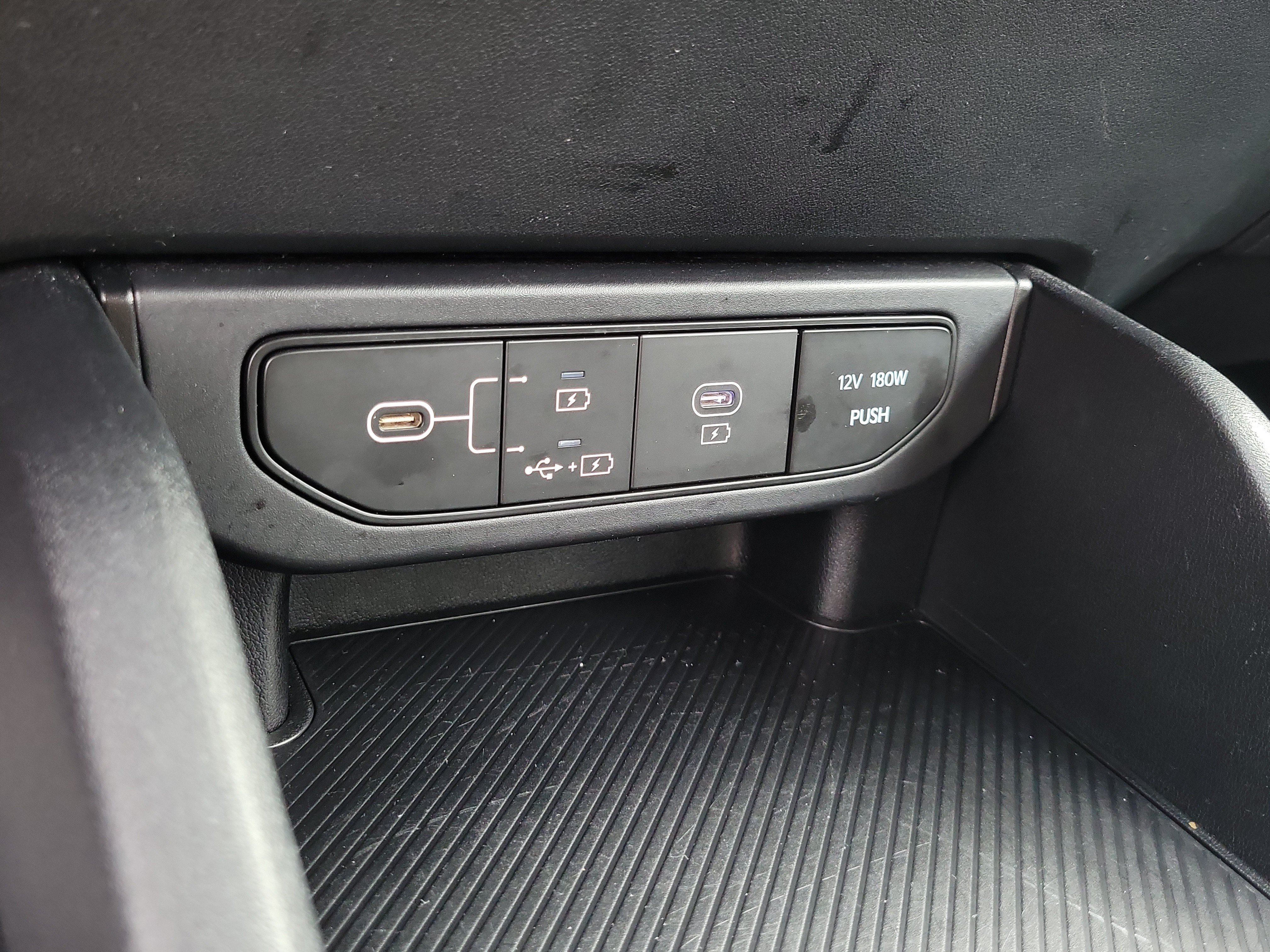 Used 2025 Kia K4 FWD image 27