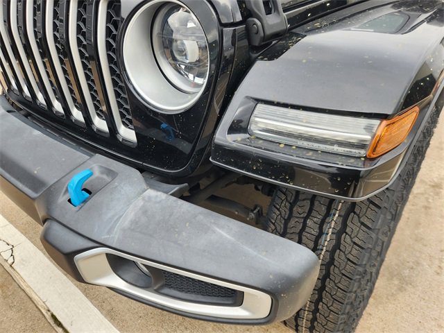 Used 2023 Jeep Wrangler Unlimited Sahara AWD/4WD image 13
