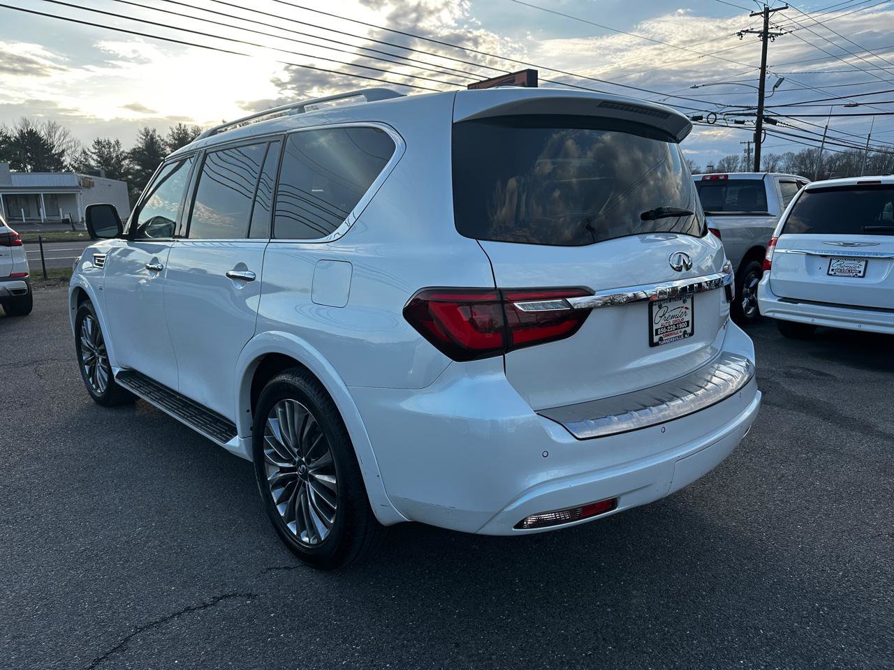 Used 2018 INFINITI QX80 4WD w/ Driver Assistance Package image 7