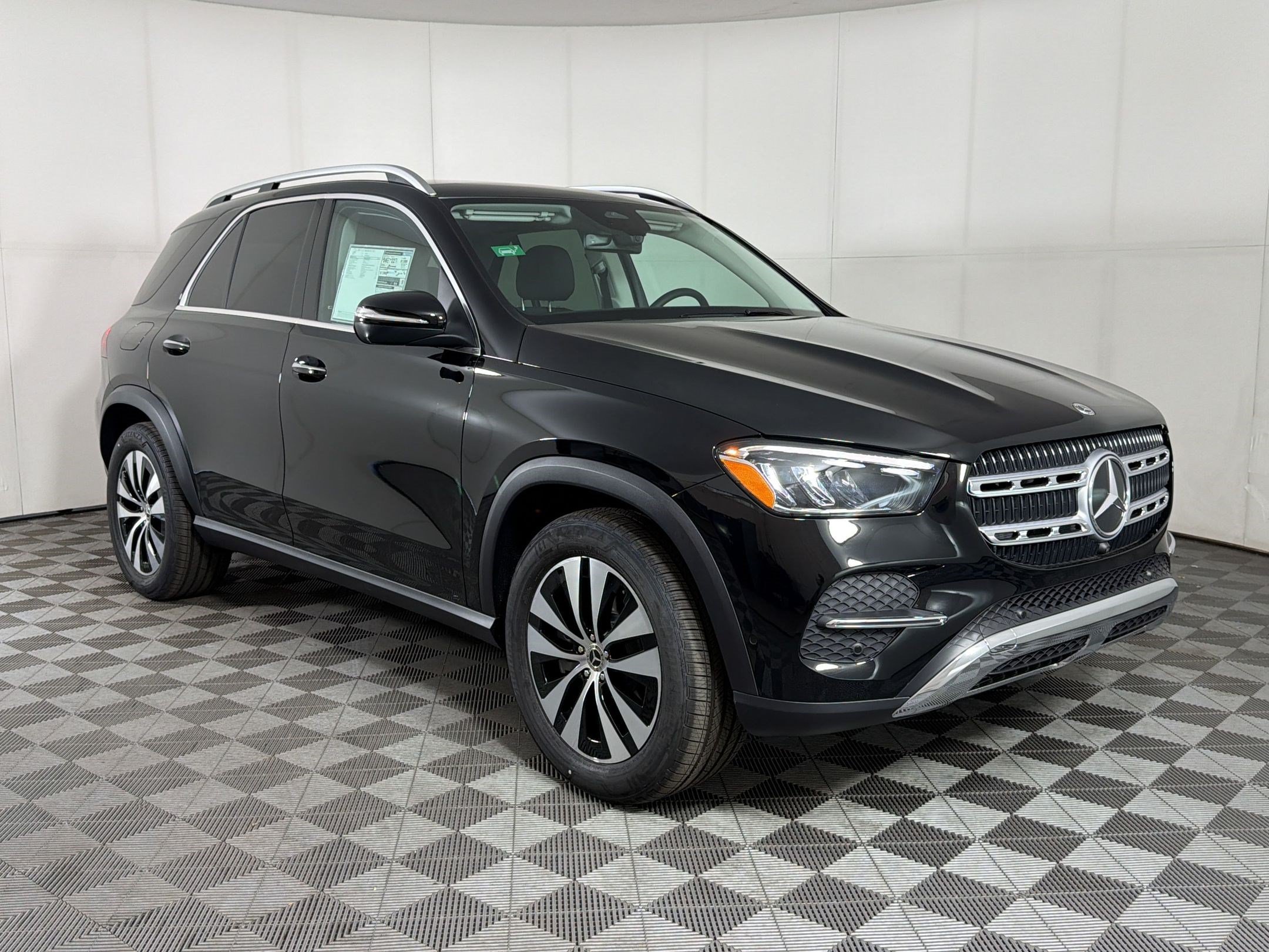 Used 2026 Mercedes-Benz GLE 450e 4MATIC image 7